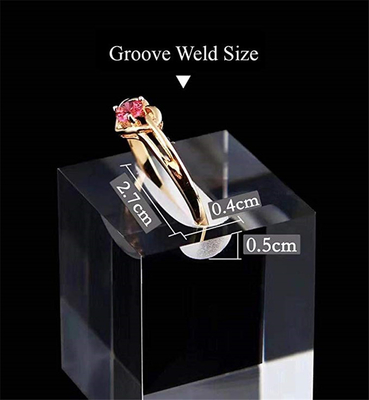 Tampilan perhiasan akrilik tahan lama, pemegang cincin unik kaca bening modern